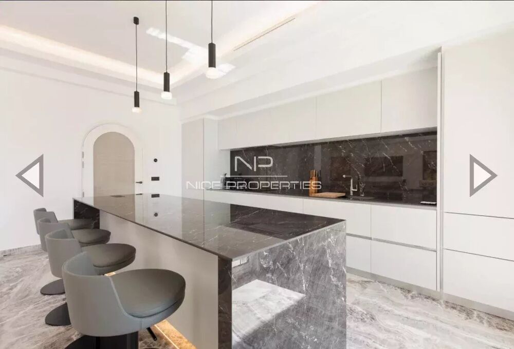 Vente Appartement Cannes, appartement de 220 m² avec terrasse de 110 m² et garage Cannes