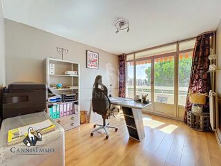  Appartement � vendre 4 pi�ces 86 m�