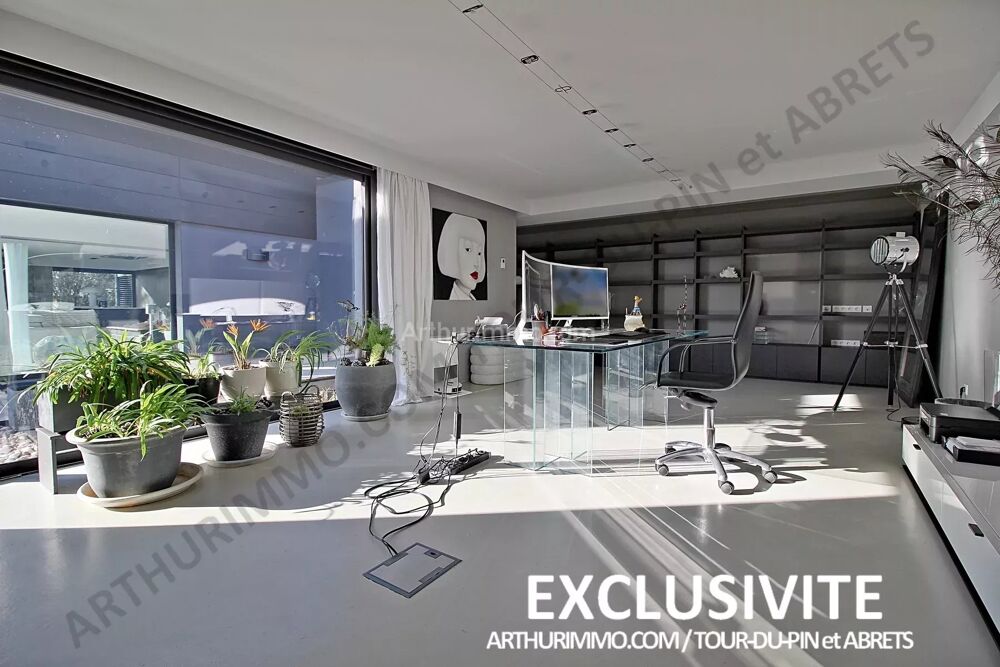 � vendre  Maison La Tour-du-Pin (38110)