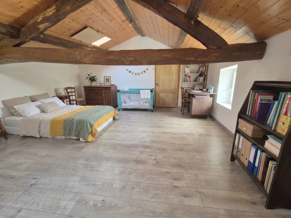 Vente Maison NOUVEAUTÉ À MONTCHAL -  MAISON AU CALME AVEC FORT POTENTIEL Panissières