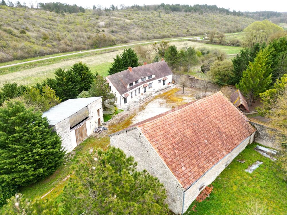 Vente Maison Propriété avec dépendances sur un terrain de 37 500m² Joux-la-ville