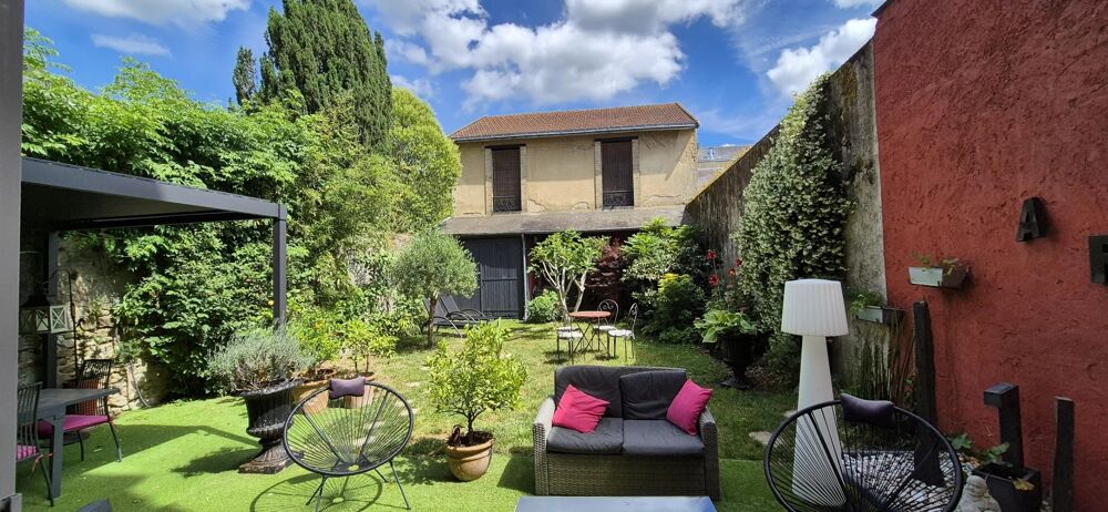 Le Mans Centre Maison bourgeoise de caractère  327 m²  Jardin,