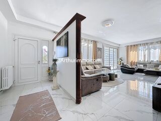  Maison � vendre 10 pi�ces 220 m�