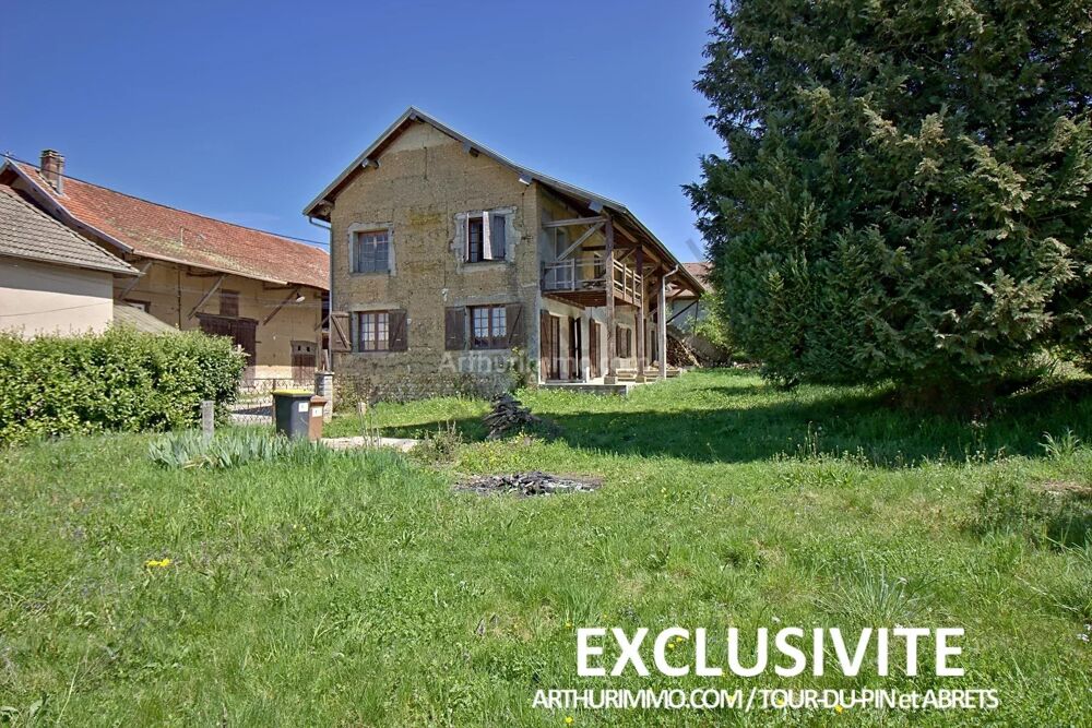 Fermette à rénover de 177m², 5 minutes Lac