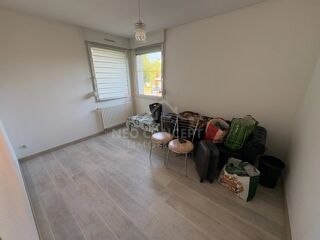 Location Appartement Beau 2 pièces de 50 m2 avec garage et terrasse sis La Wantzenau. La wantzenau