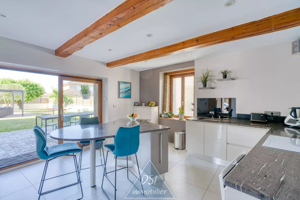 ? BIEN DEXCEPTION AU COEUR DE NIEVROZ - 226m² DE CHARME ET DE L