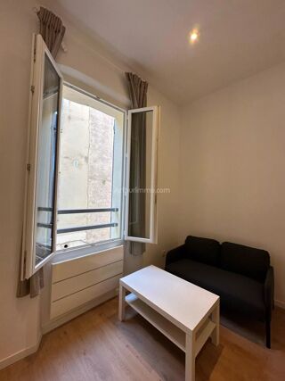  Immeuble à vendre 12 pièces 210 m²