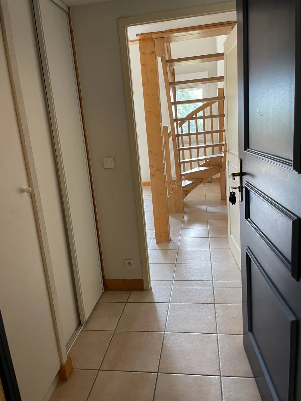 F3 Duplex mansardé 2ème étage/Ascenseur + Garage - SALLANCHES