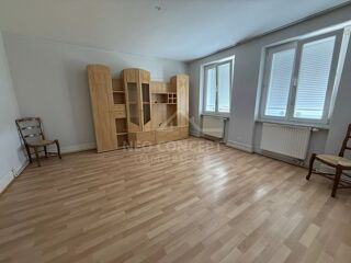  Appartement à louer 3 pièces 74 m²