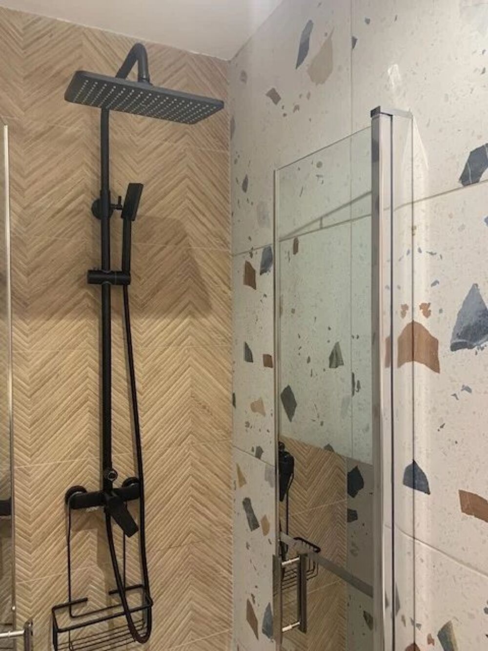 Location Appartement Studio entièrement rénové Nice