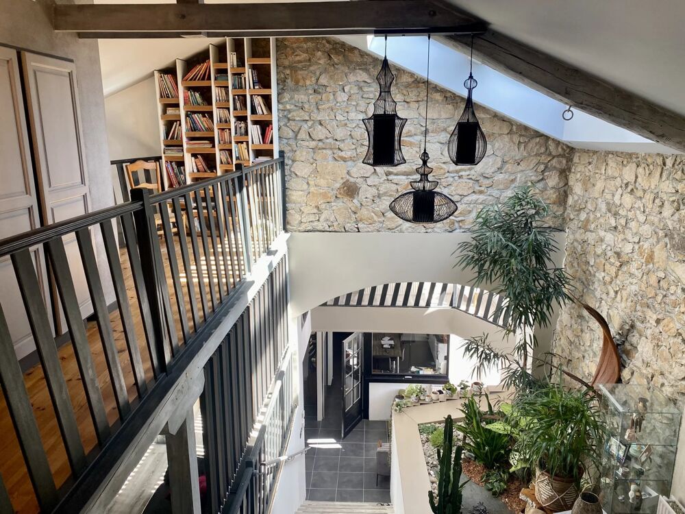CHARME DE LANCIEN ET CONFORT MODERNE  PROPRIÉTÉ FAMILIALE AVEC