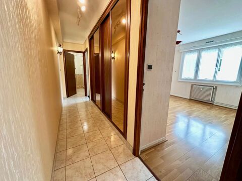  Appartement � louer 4 pi�ces 100 m�
