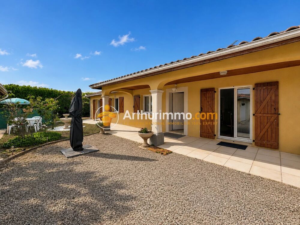 Le calme aux portes de Lyon : villa de plain-pied