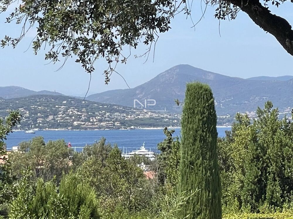 Appartement avec vue mer à Saint-Tropez.