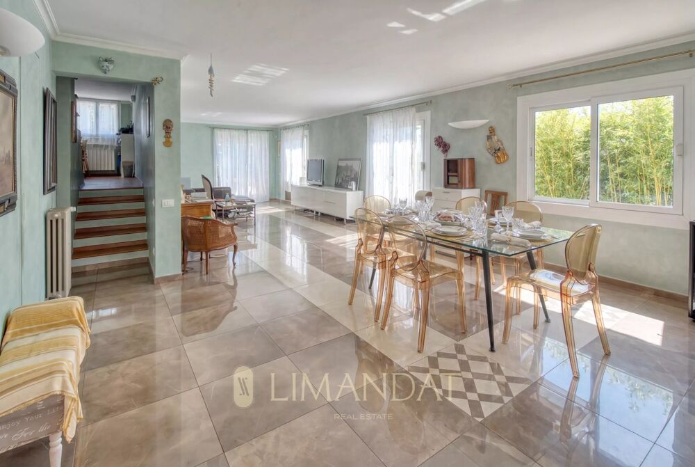 à vendre  Maison Roquebrune-Cap-Martin (06190)