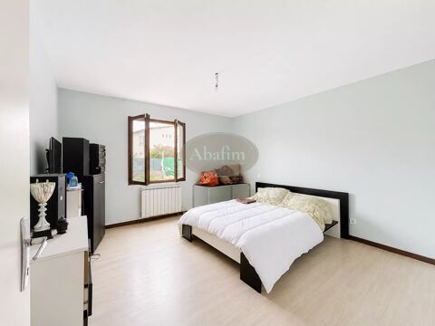  Maison à vendre 10 pièces 195 m²