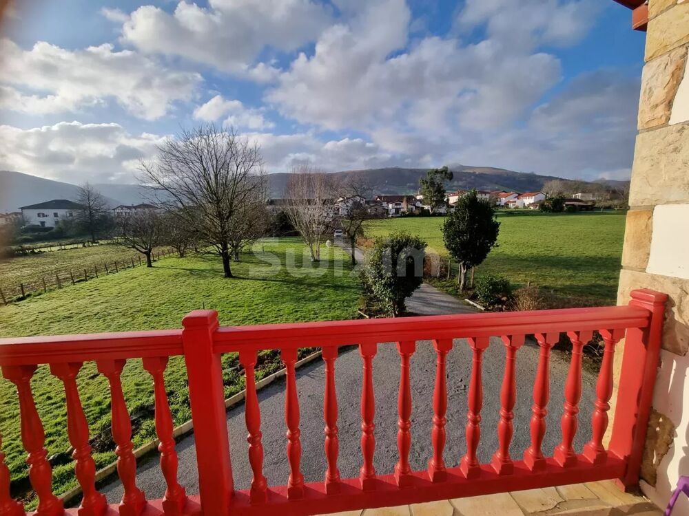  vendre  Maison Cambo-les-Bains (64250)