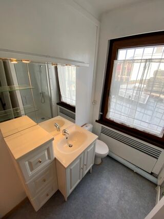  Appartement à louer 2 pièces 55 m²