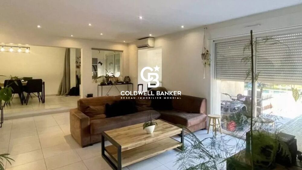 Maison individuelle avec deux appartements indépendants, piscine
