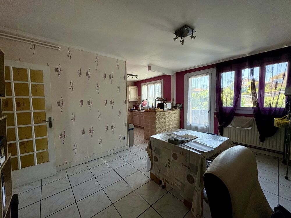 Vente Appartement Appartement T4 avec balcon, Saint-Priest-en-Jarez Saint-priest-en-jarez