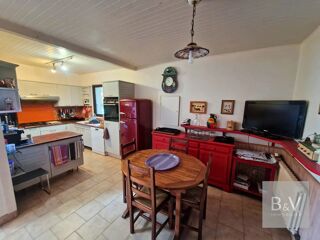  Maison � vendre 6 pi�ces 242 m�