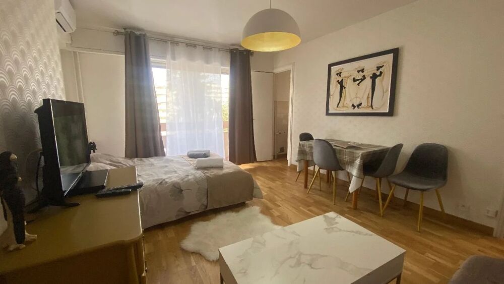 Location Appartement F1 de 28m² avec balcon Golfe-juan