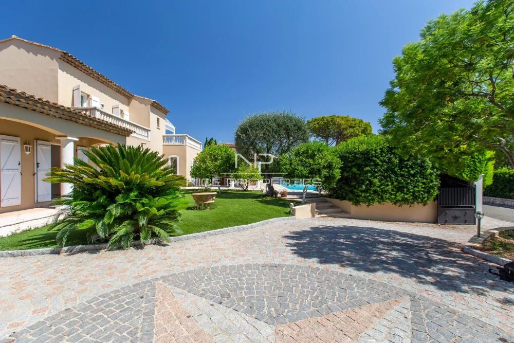 Vente Villa Domaine du Castellet – Vaste villa avec piscine et jardin médite Villefranche-sur-mer