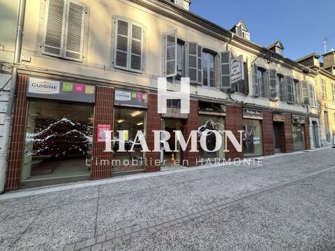 SUPERBE LOCAL RUE LOUIS BARTHOU 930 64400 Oloron-sainte-marie