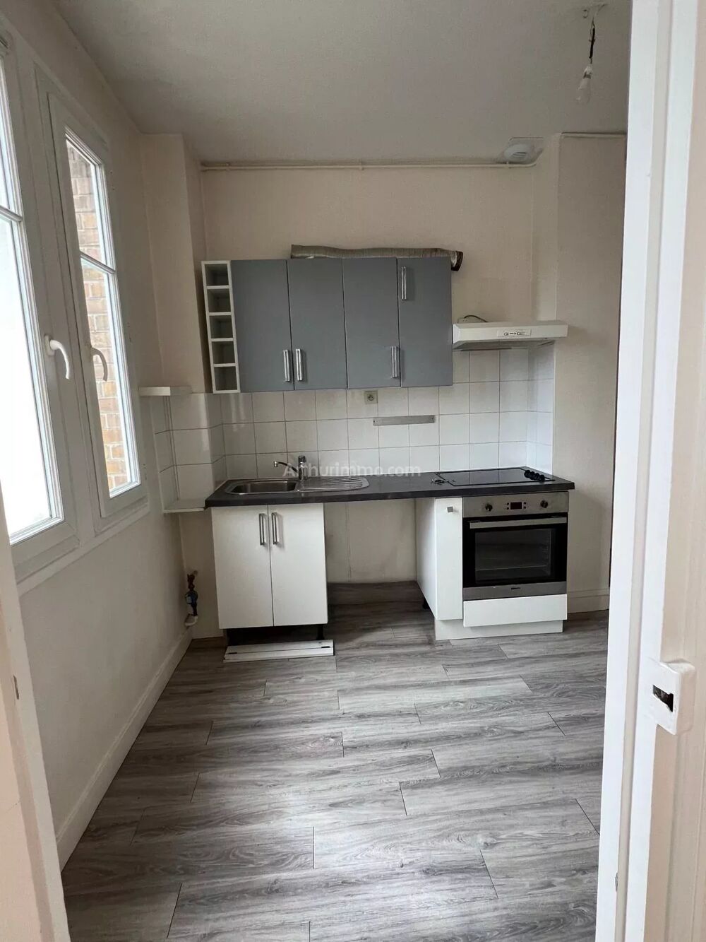 Location Appartement Appartement 3 pices  Plein centre-ville de Chelles Chelles