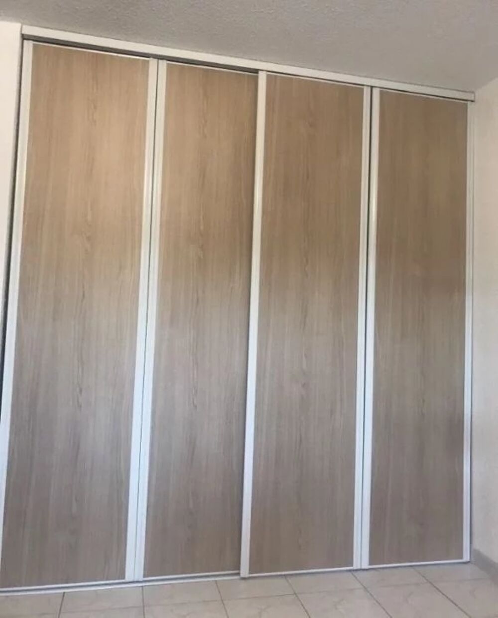 Location Appartement Studio de 40m² avec jardin privatif de 40m² et terrasse de 12m² Saint-laurent-du-var