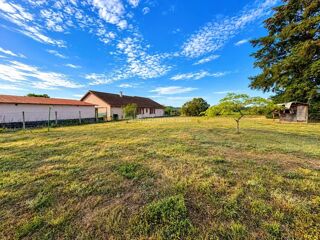  Terrain à vendre 750 m²