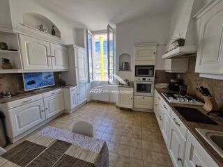  Immeuble � vendre 11 pi�ces 243 m�