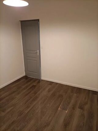  Appartement à louer 4 pièces 75 m²