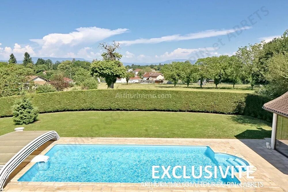 à vendre  Maison La Tour-du-Pin (38110)