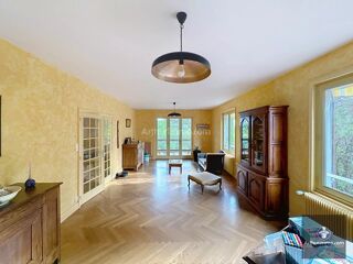  Maison à vendre 10 pièces 303 m²