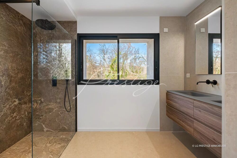 � vendre  Villa Tourrettes (83440)