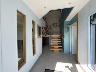  Maison � vendre 9 pi�ces 201 m�