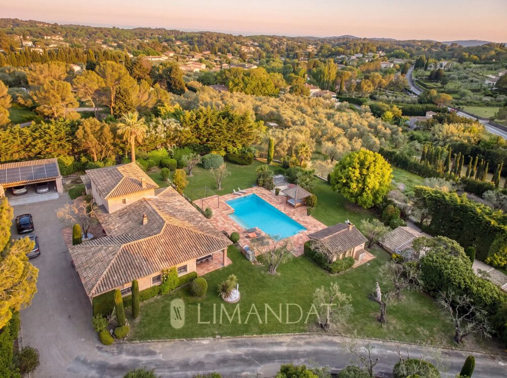 Vente Villa Castellaras – Villa 6 chambres avec piscine, terrain 8 300 m² Mougins