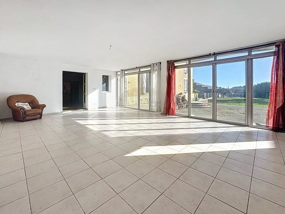 Vente Maison Ferme de 300m², terrain Trie-sur-baïse