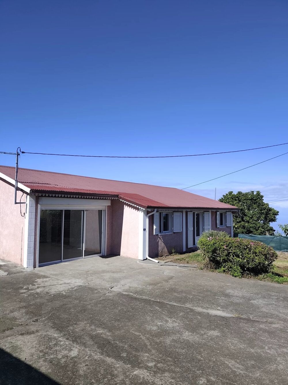 Location Maison SH 4838 : MAISON F6 DE 87 m²  - 18ème KM PITON HYACINTHE Le tampon