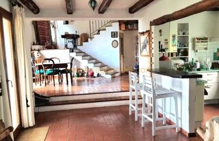  Maison � vendre 5 pi�ces 220 m�