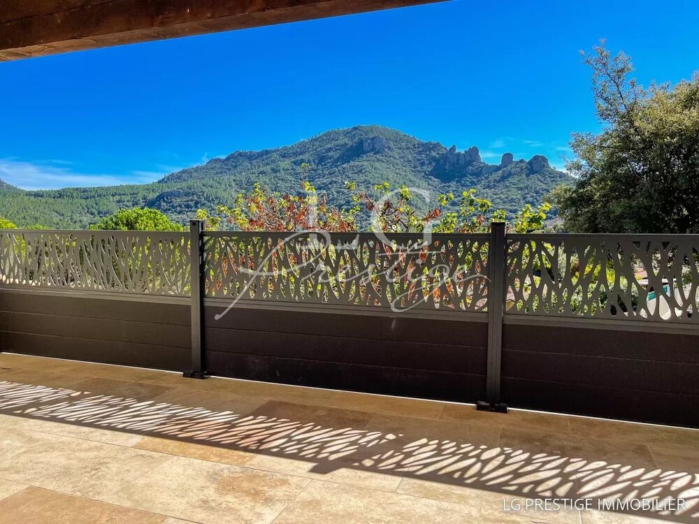 VUE DEGAGEE SUR L'ESTEREL