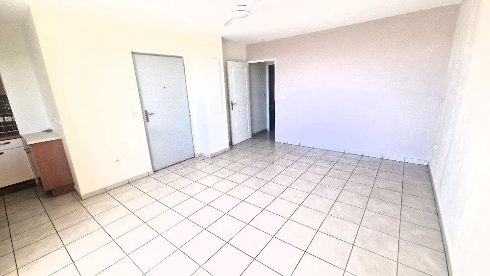 Vente Appartement CHARMANT T2 MONTGAILLARD ST DENIS Saint-denis
