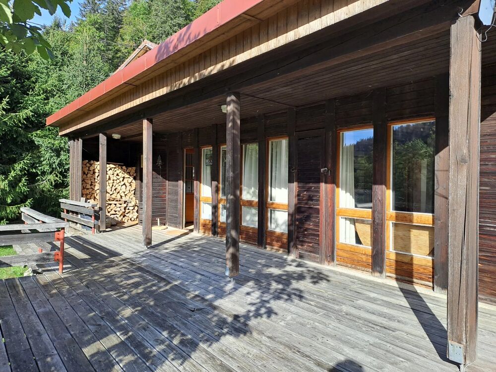 Vente Maison PREMANON  : Chalet avec grande terrasse - à rénover Prémanon