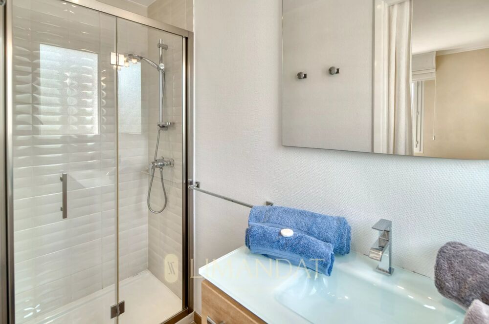 à vendre  Appartement Roquebrune-Cap-Martin (06190)