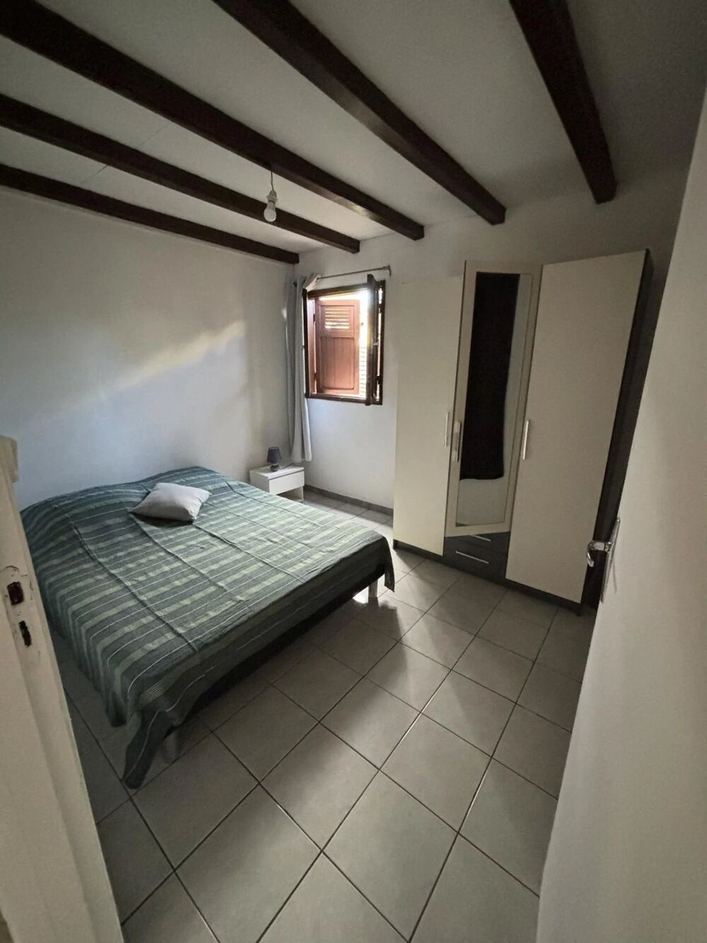 Location Maison Maison meublée - 5/6 pièces - 110 m² Saint-gilles les hauts