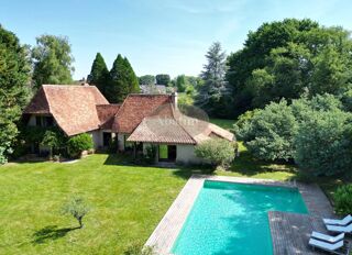 Villa à vendre 8 pièces 303 m²