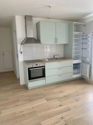  Appartement à louer 2 pièces 33 m²