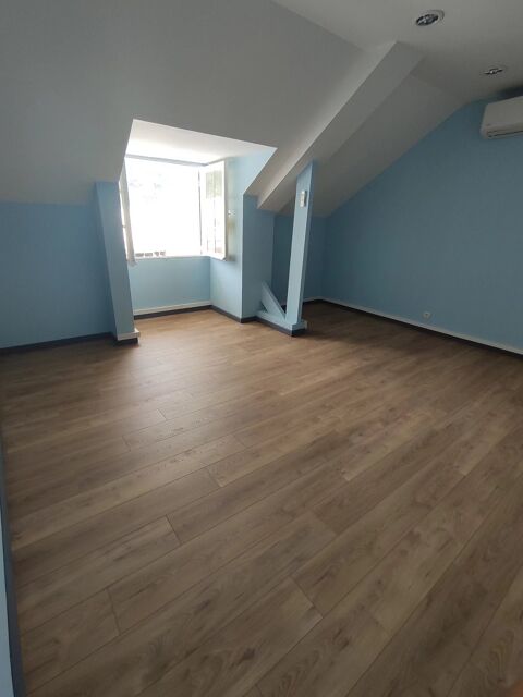   Local commercial ou professionnel - 150 m² 