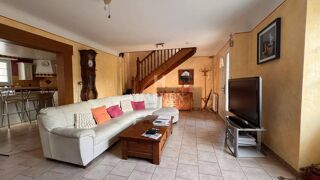  Maison  vendre 9 pices 215 m